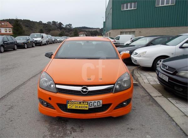 Opel astra 3 puertas Diesel del año 2008