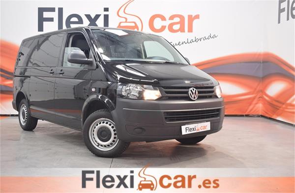 Volkswagen caravelle 4 puertas Diesel del año 2014