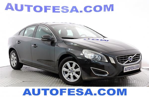 Volvo s60 4 puertas Automático Diesel del año 2013