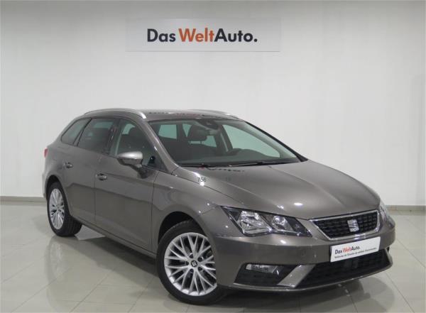 Seat leon 5 puertas Diesel del año 2017