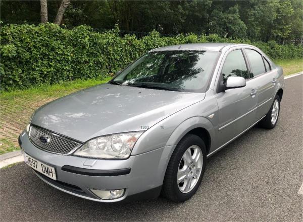 Ford mondeo 5 puertas Gasolina del año 2005